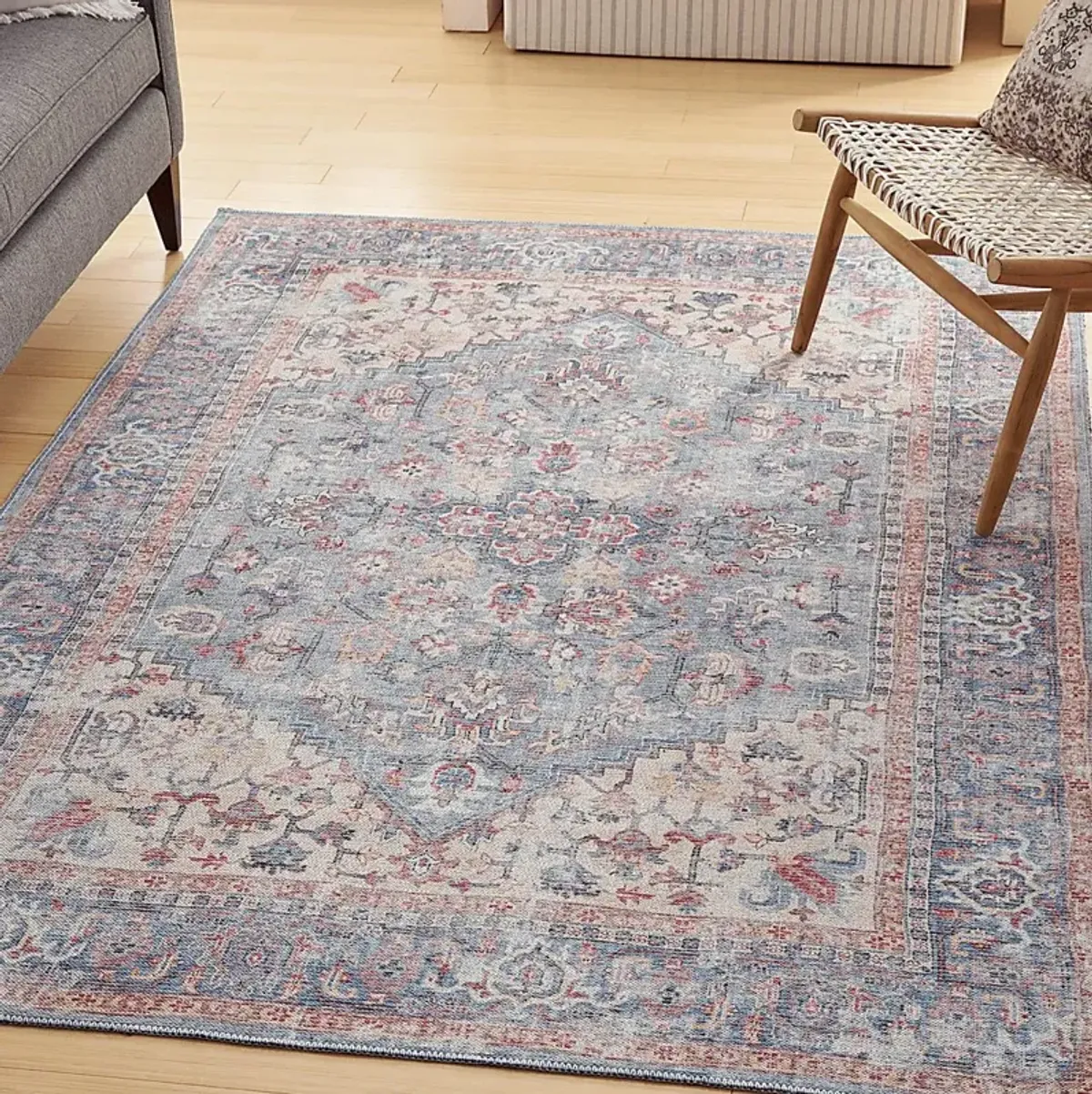 Haleigh Elle Blue 5'3 x 7'3  Rug