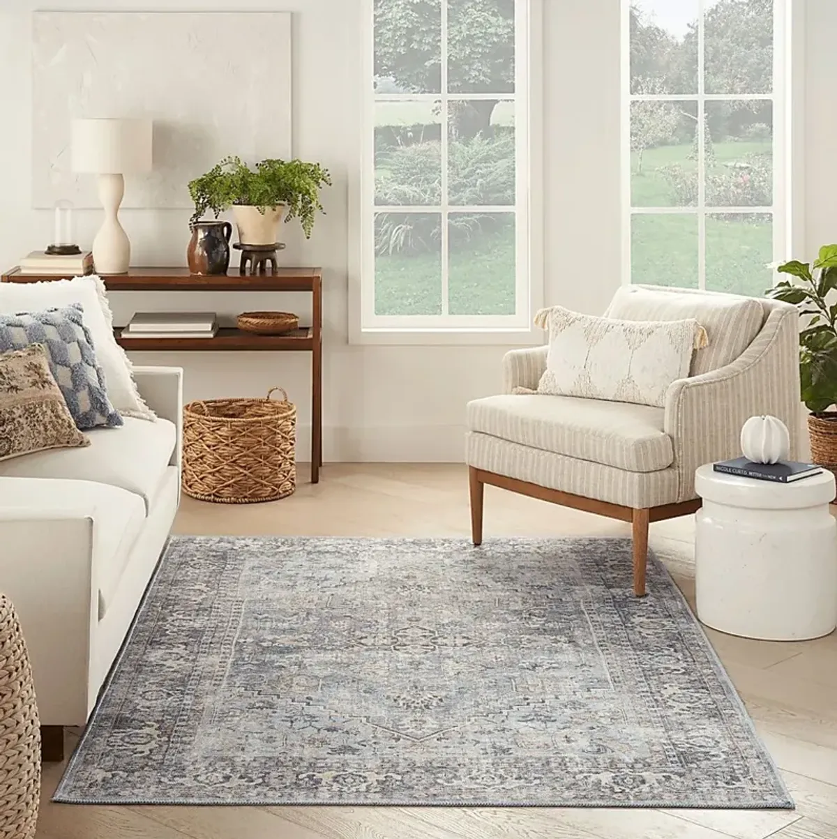 Haleigh Elle Light Gray 5'3 x 7'3  Rug