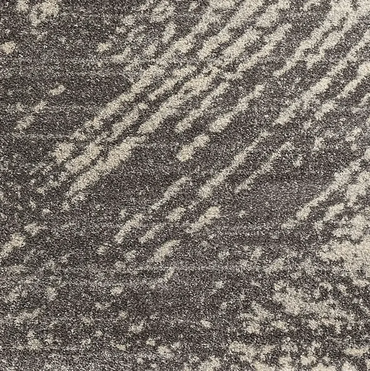 Erlean 5' x 7' Gray Rug