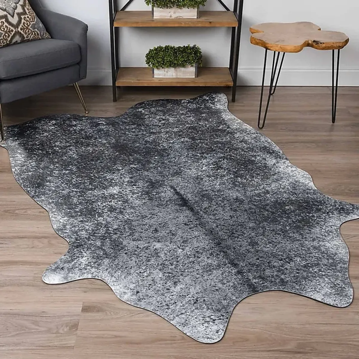 Daziel 6' x 7' Gray Rug