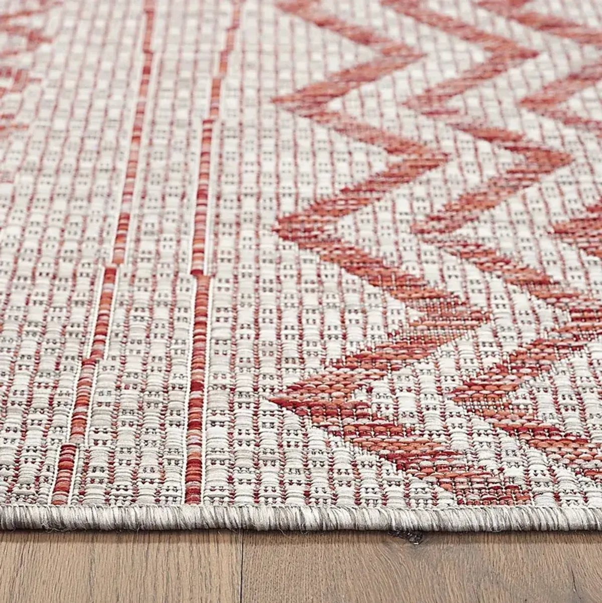 Onomis Beige/Red 5' x 8' Indoor/Outdoor Rug