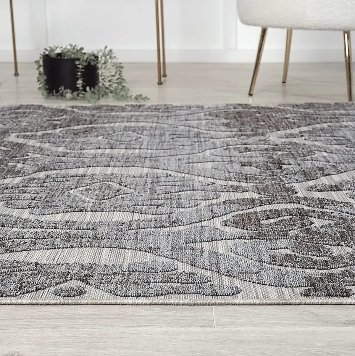 Sagaruti Blue/Gray 5' x 7' Indoor/Outdoor Rug