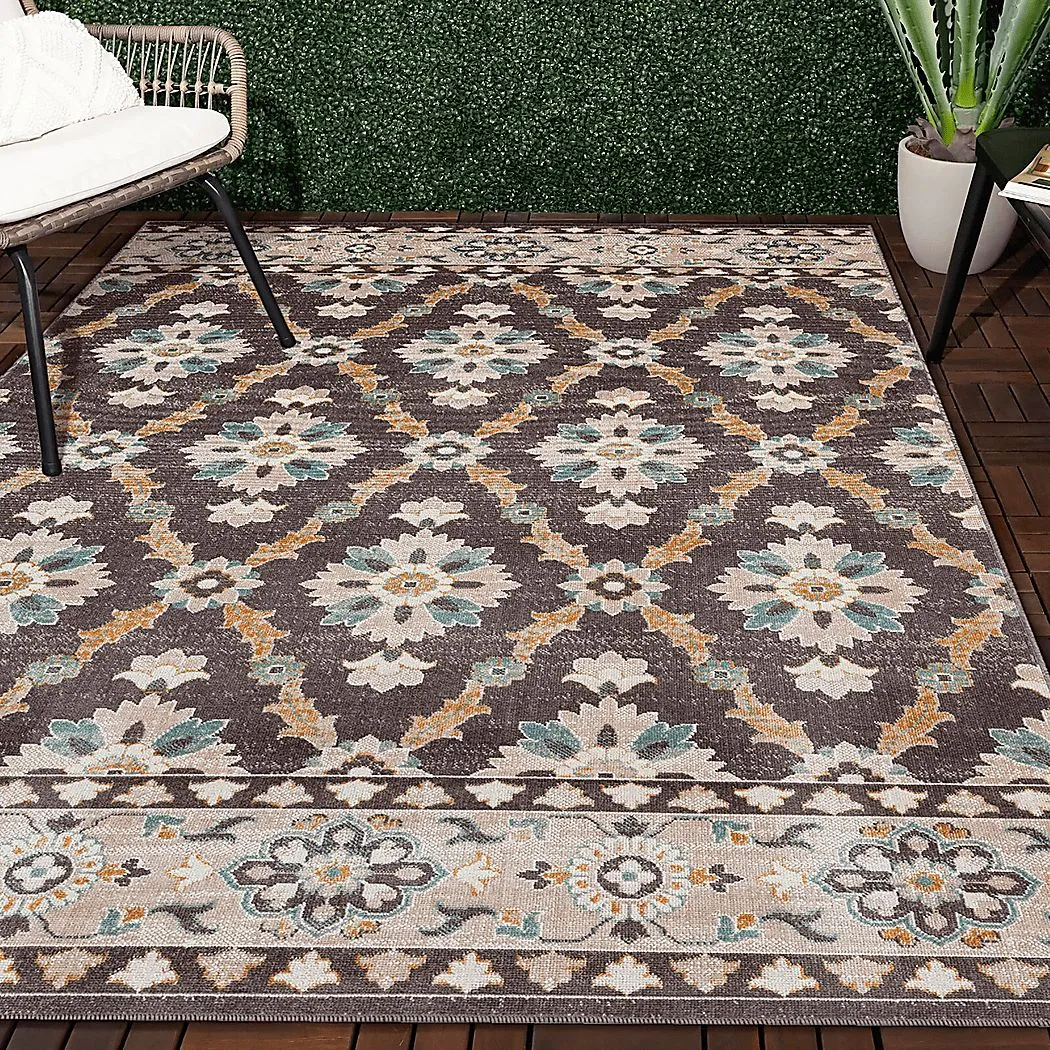 Emlodge Brown/Multi 5'3 x 7'10 Indoor/Outdoor Rug