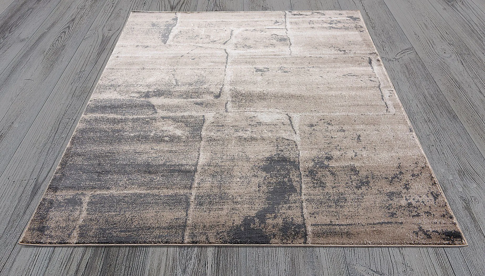 Neziah Gray 5' x 8' Rug