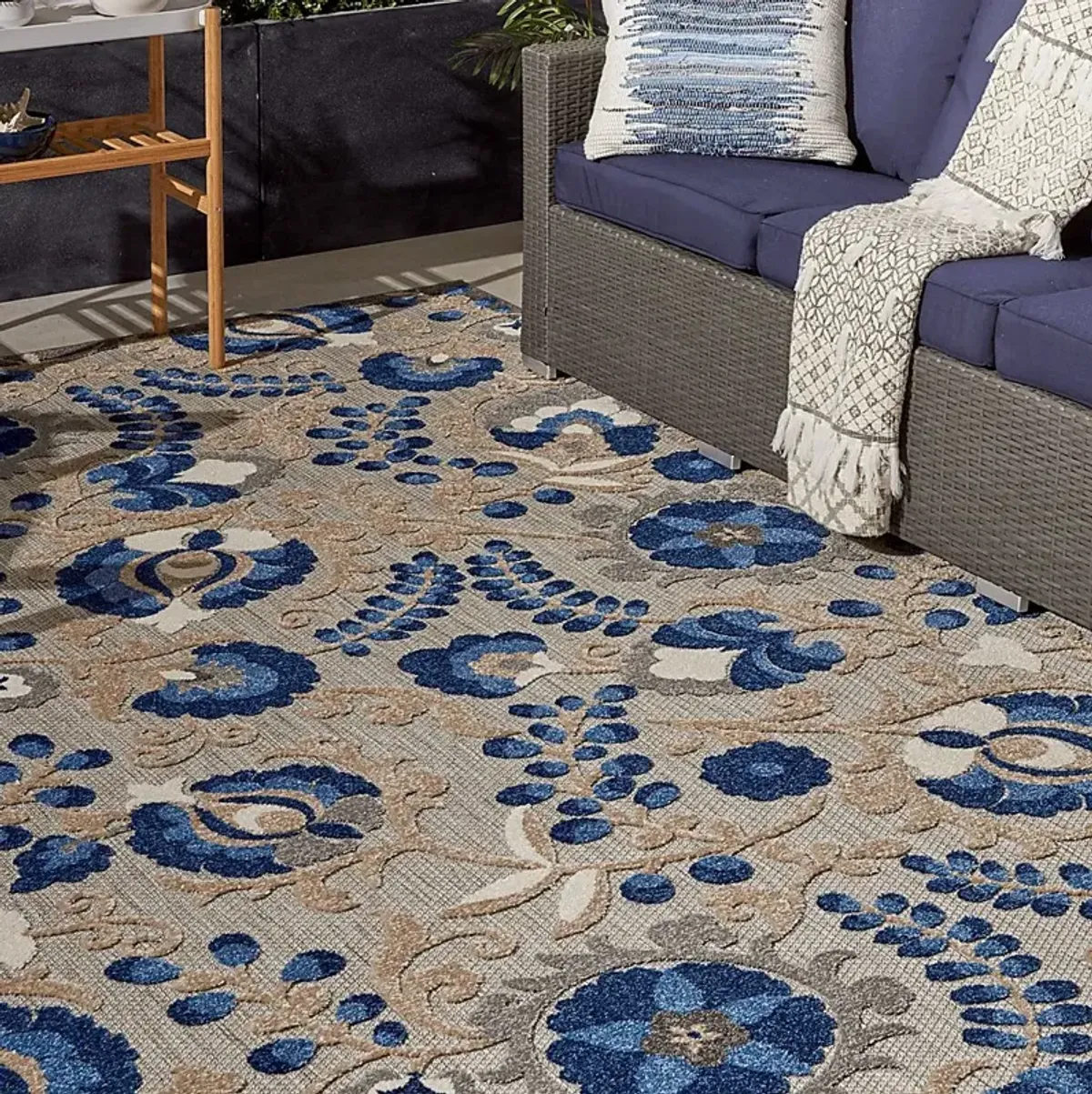 Jaziel Blue 5' x 8' Indoor/Outdoor Rug