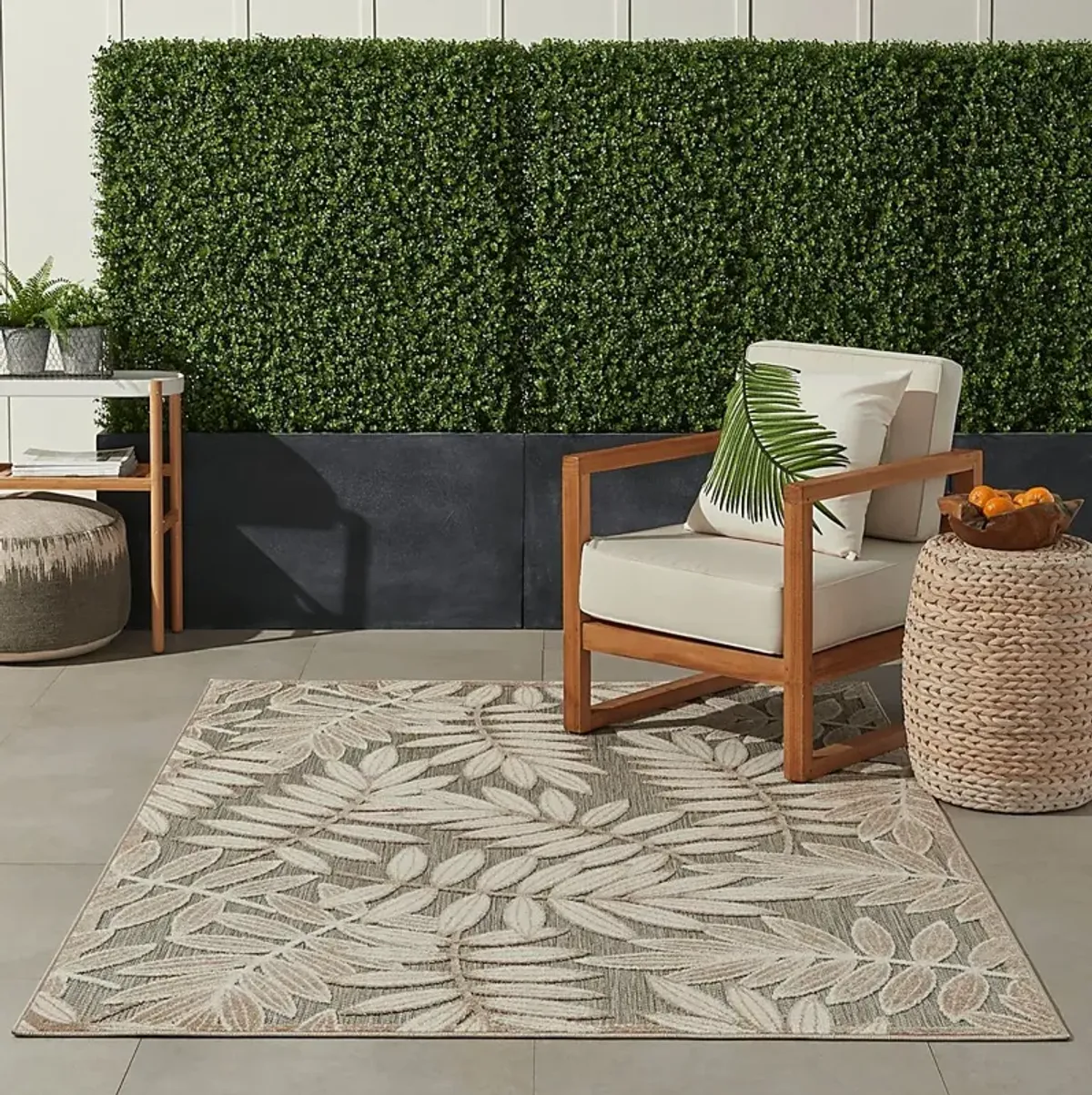 Krisiel Cream 5' x 8' Indoor/Outdoor Rug