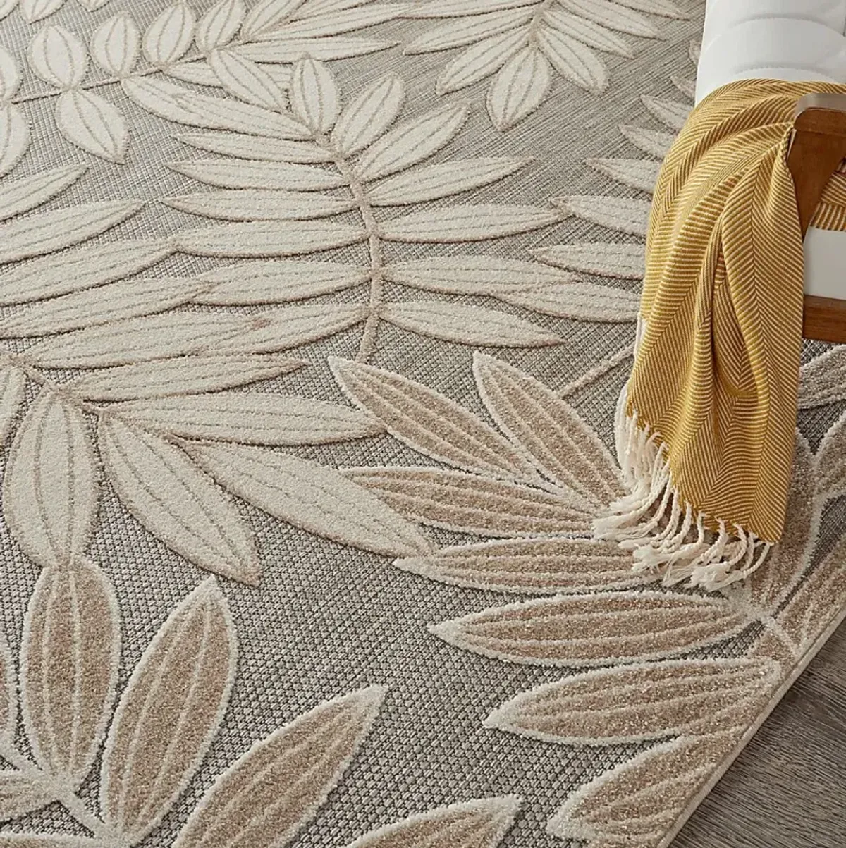 Krisiel Cream 5' x 8' Indoor/Outdoor Rug