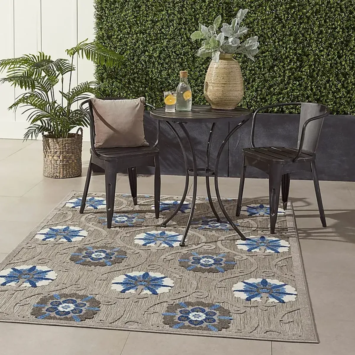 Faylen Gray 5' x 8' Indoor/Outdoor Rug