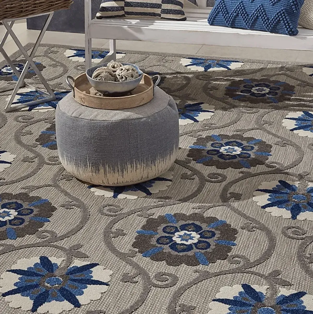 Faylen Gray 5' x 8' Indoor/Outdoor Rug