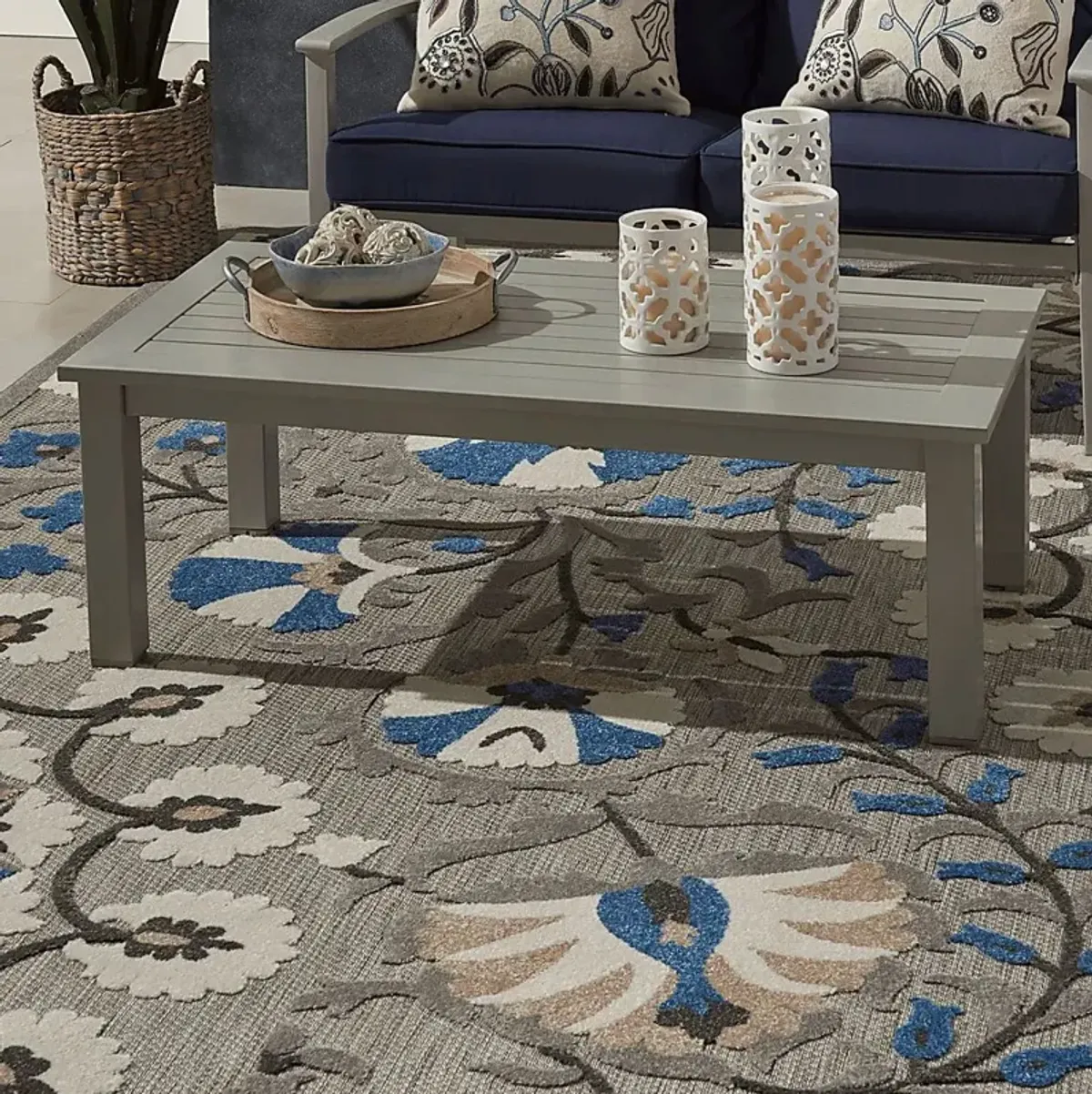 Makisha Gray 5' x 8' Indoor/Outdoor Rug