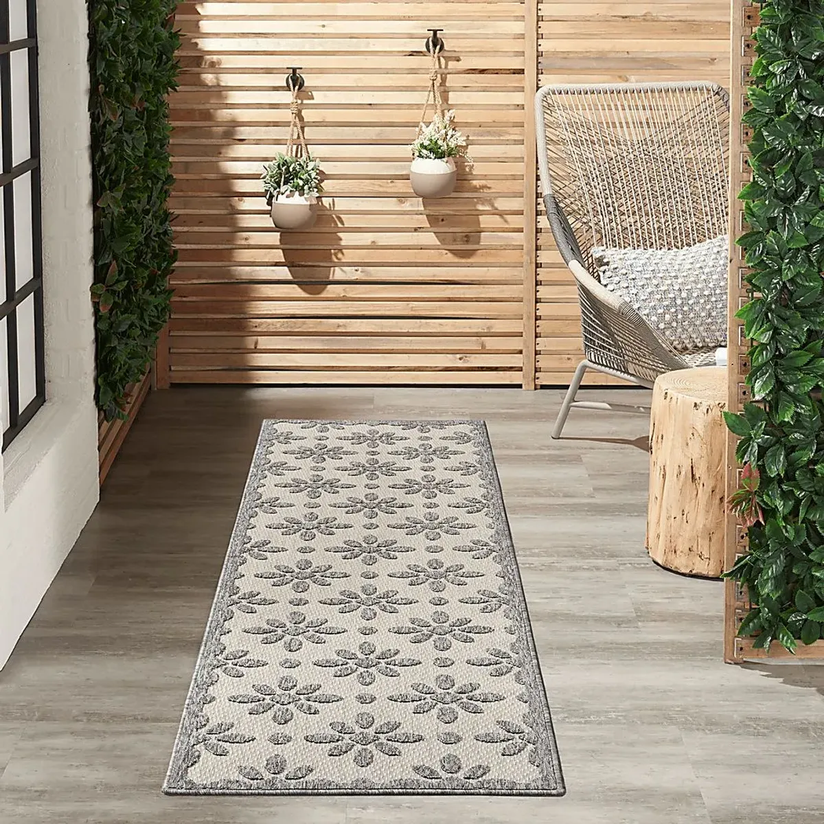 Fennie Cream 2'2 x 10' Runner Indoor/Outdoor Rug