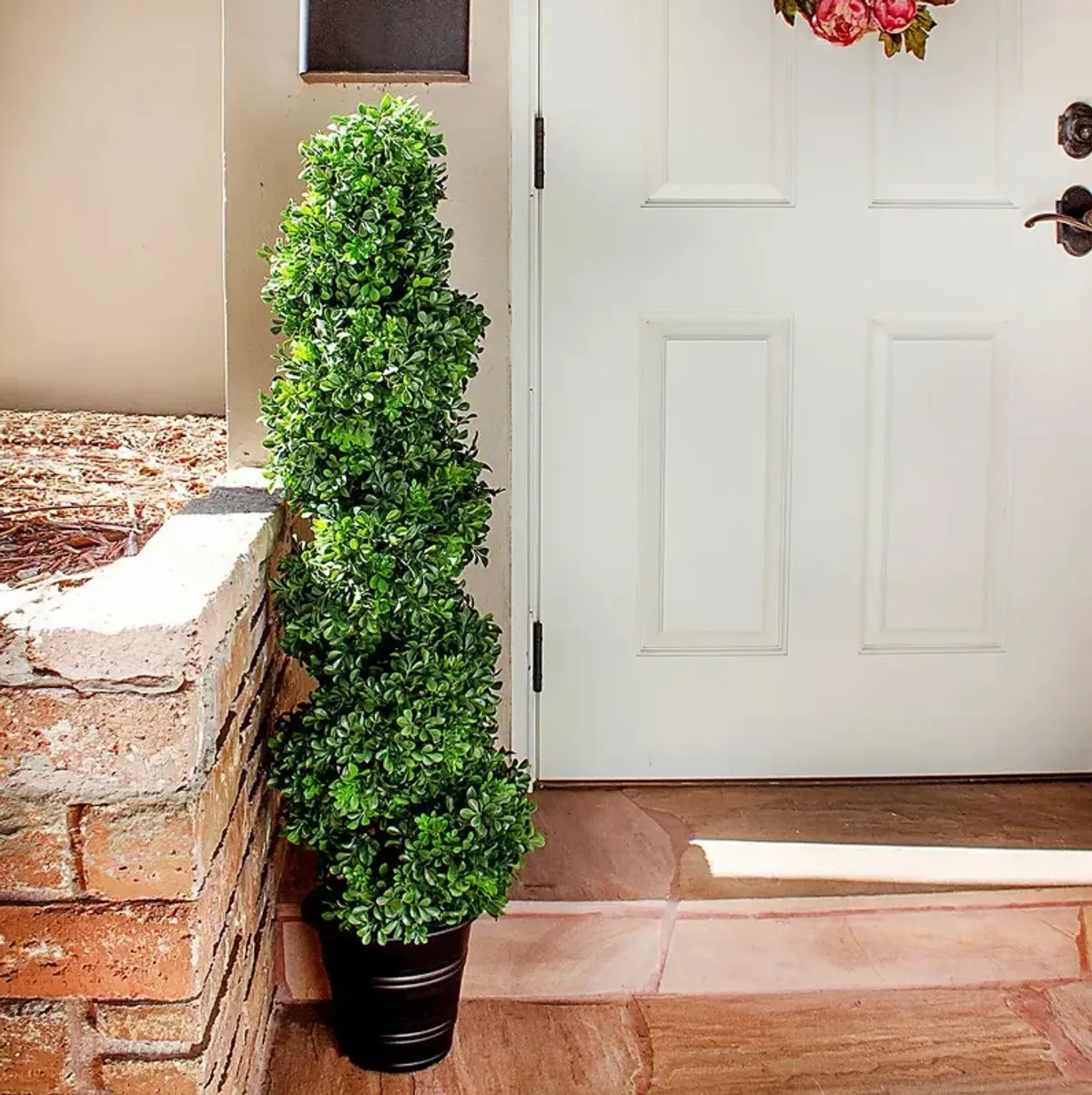 Aleyna Green Boxwood Indoor/Outdoor Silk Tree