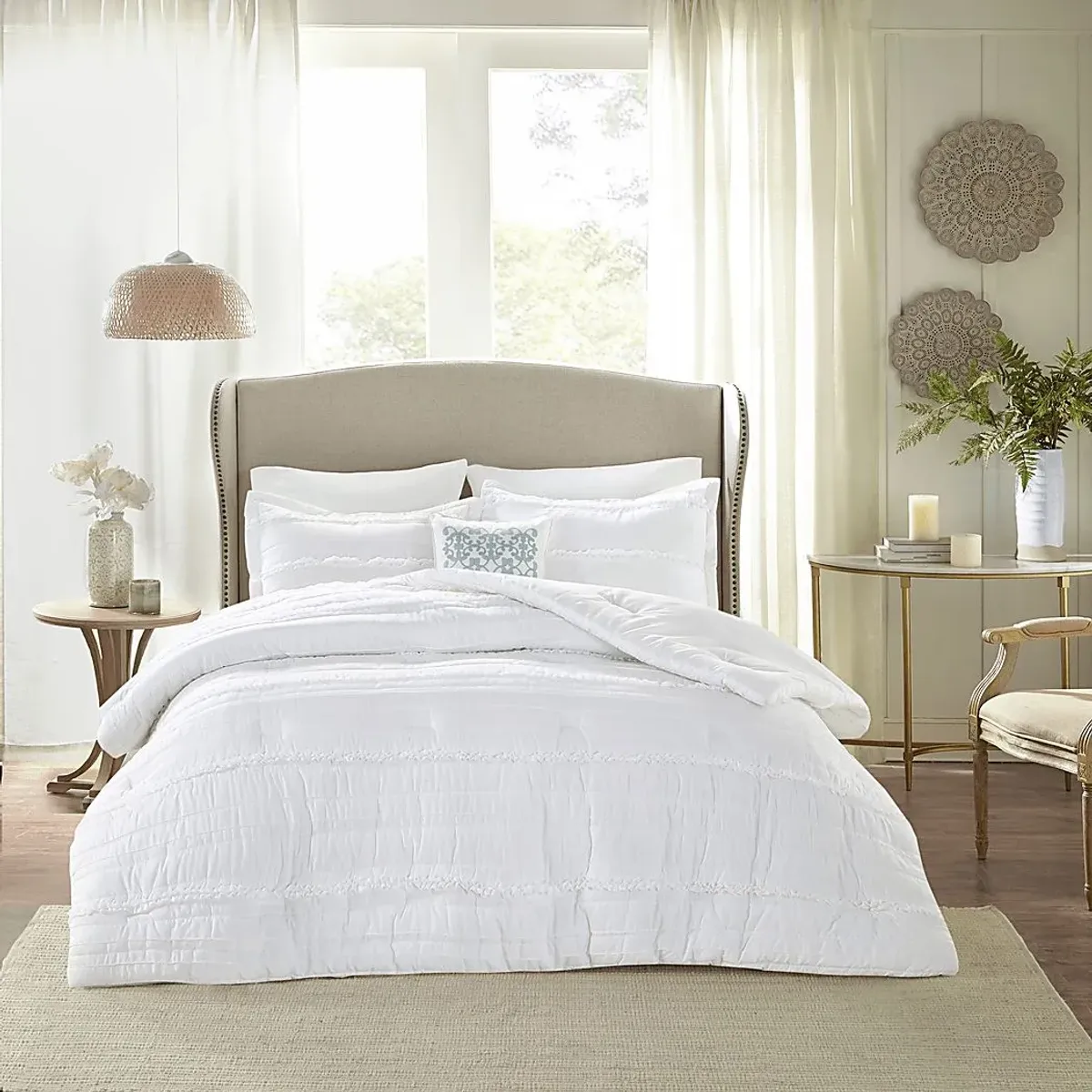 Allinda White 5 Pc Queen Comforter Set