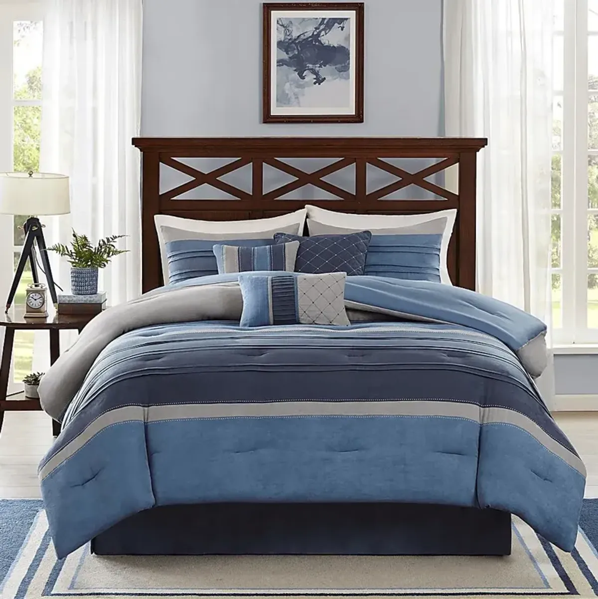 Amiah Navy 7 Pc Queen Comforter Set