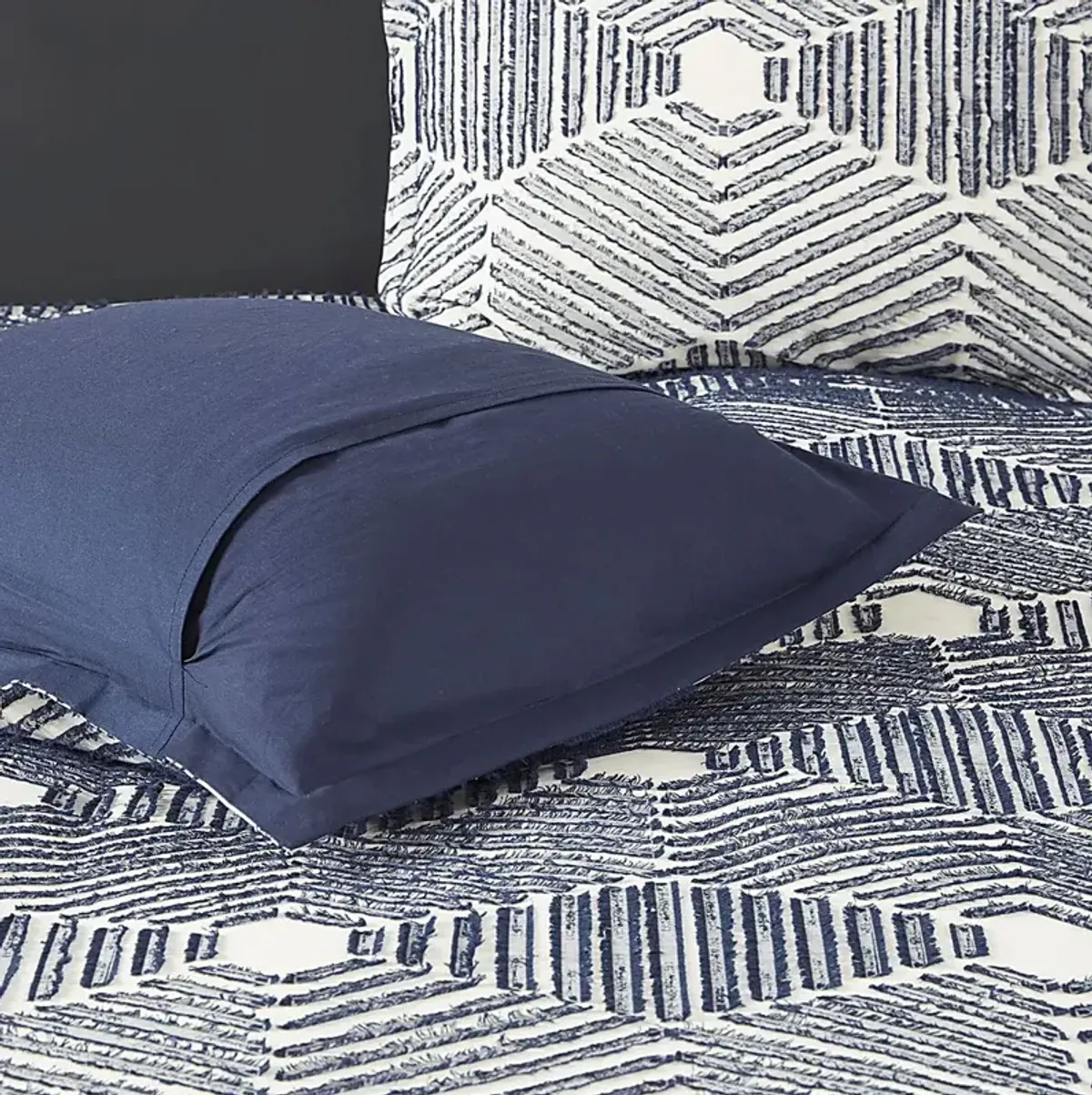 Katara Navy 3 Pc Queen Comforter Set