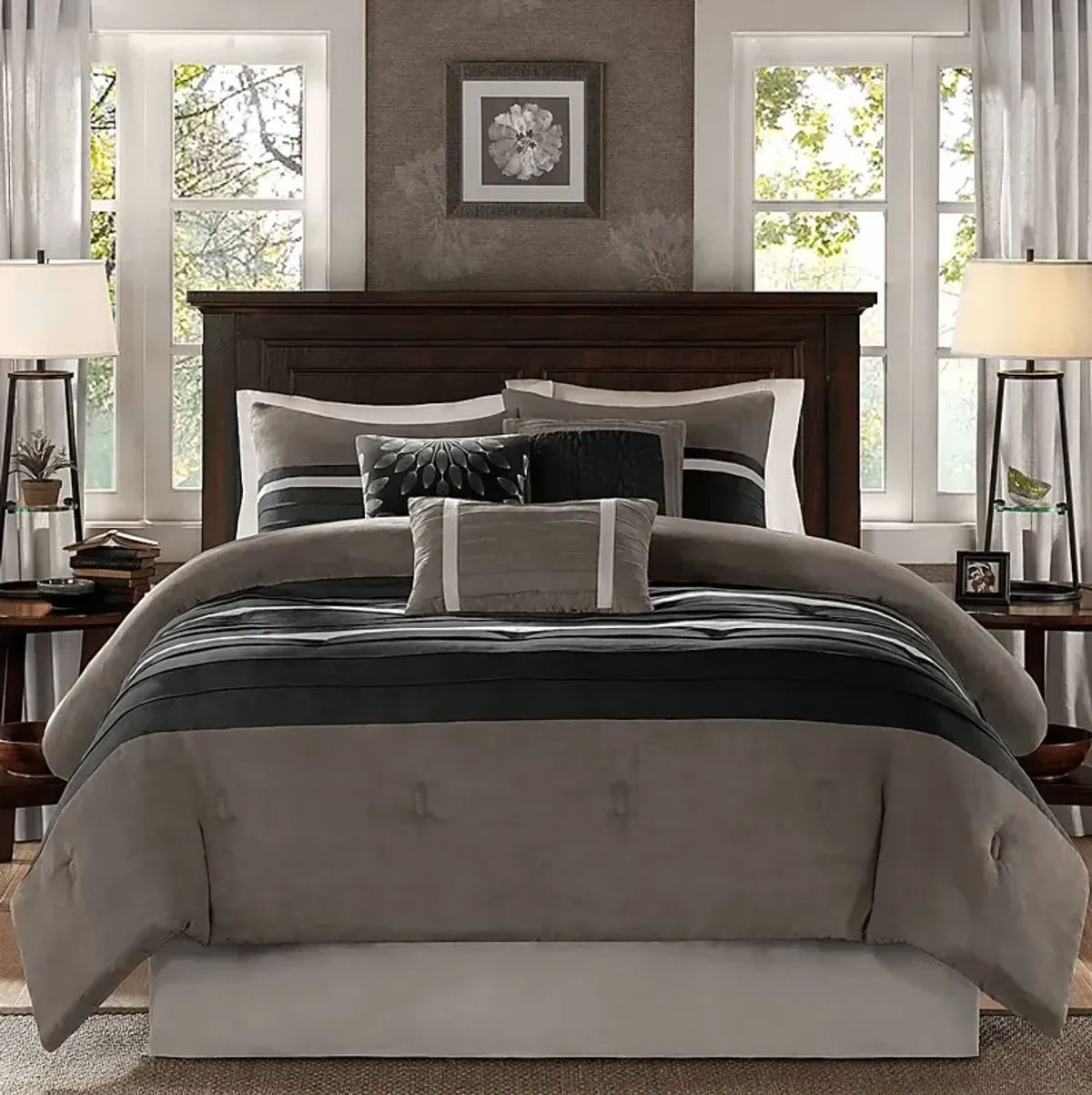 Metina Black 7 Pc Queen Comforter Set