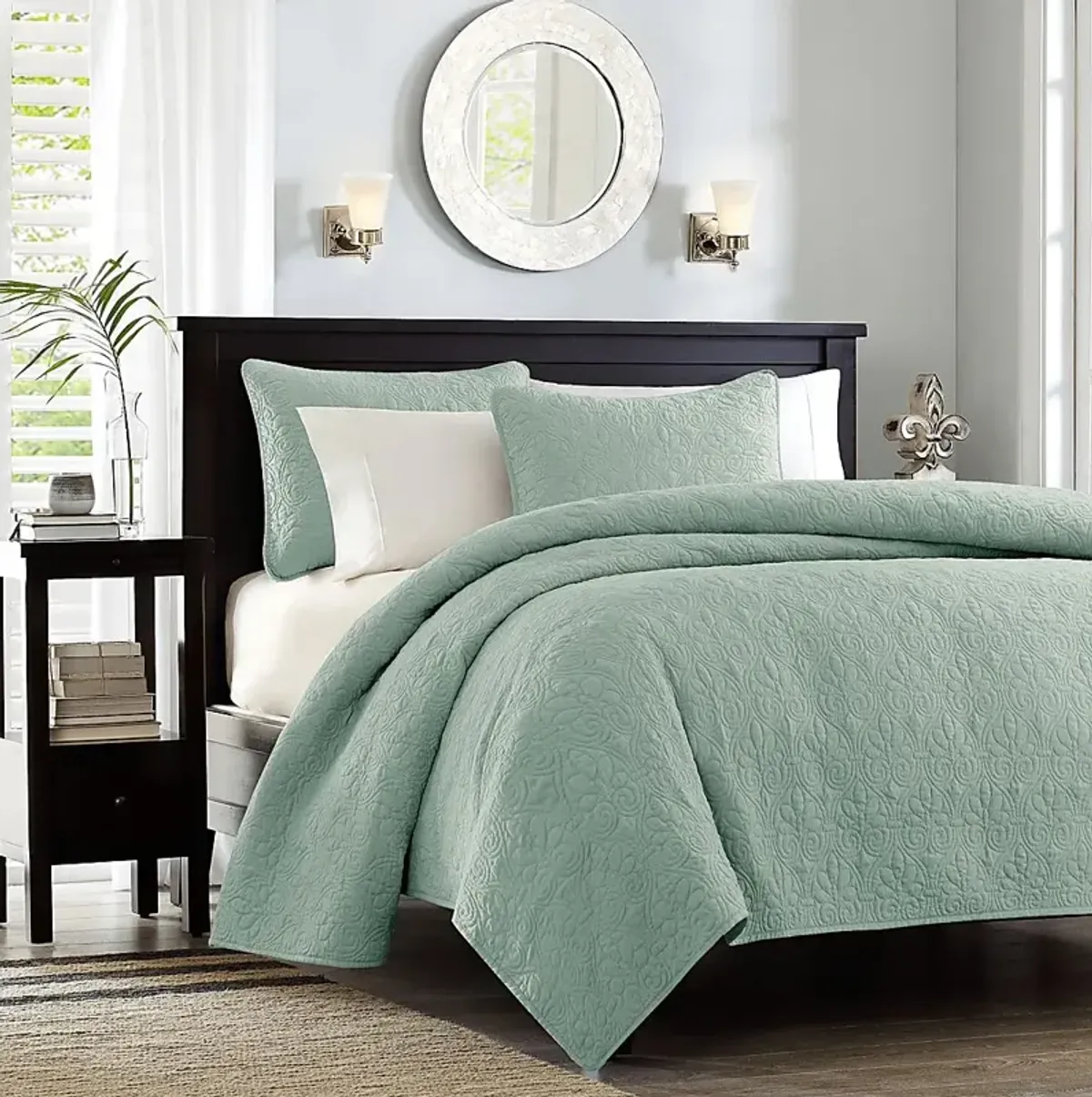 Riaz Seafoam 3 Pc Queen Coverlet Set