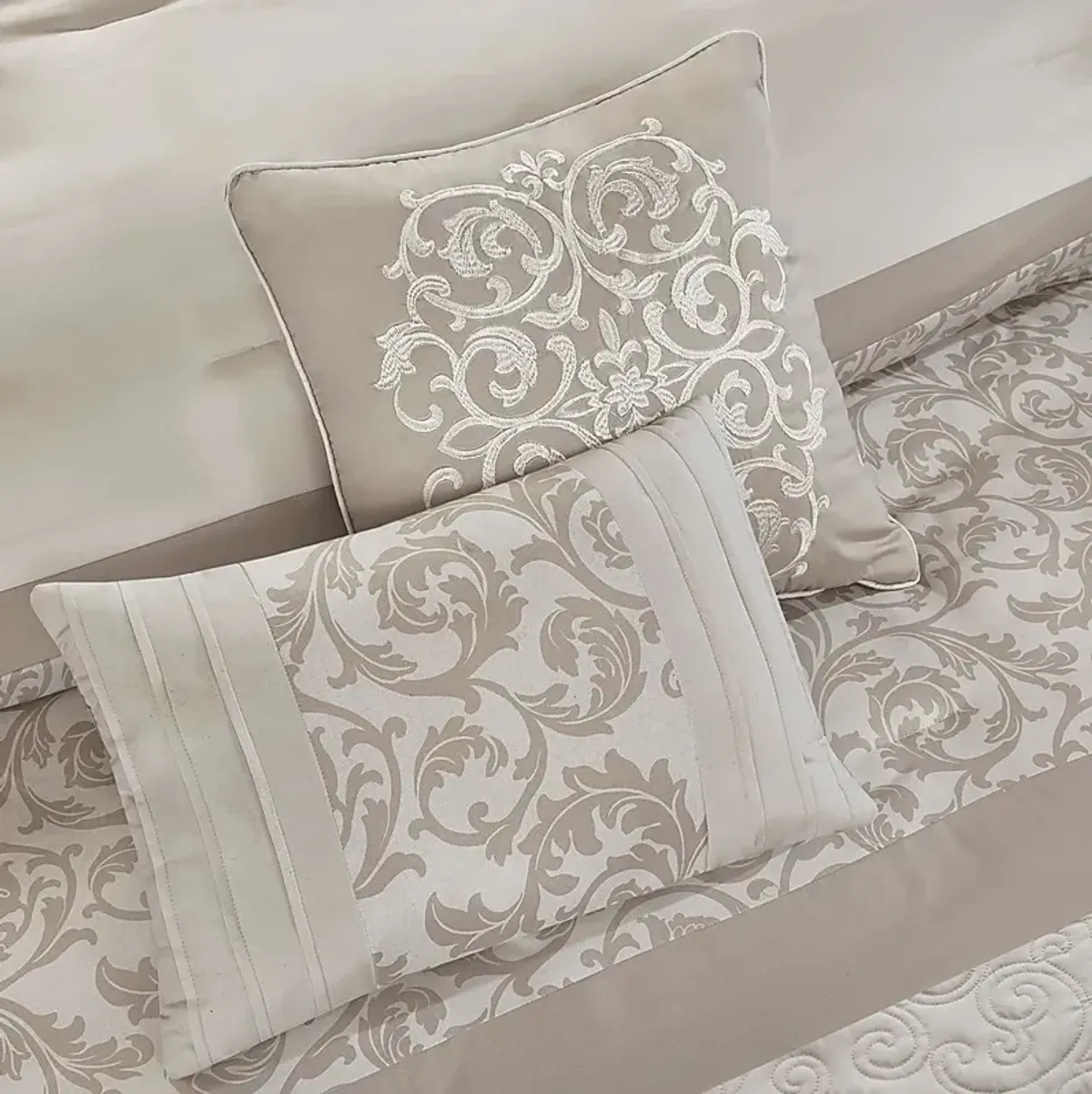 Nalianna Beige 8 Pc Queen Comforter Set