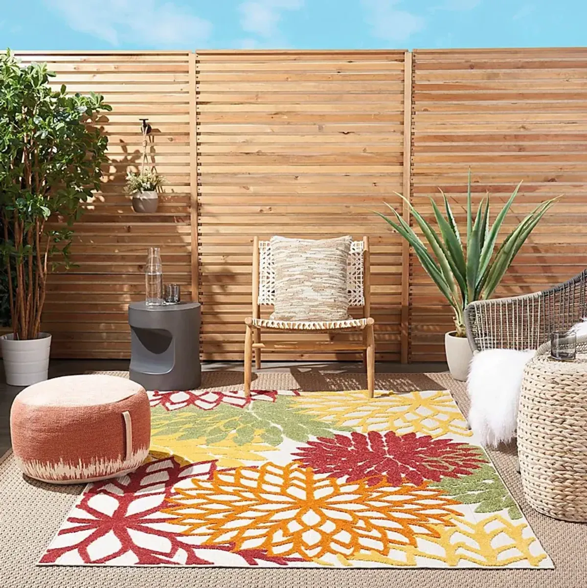 Winthrone Red/Multi 5'3 x 7'5 Indoor/Outdoor Rug