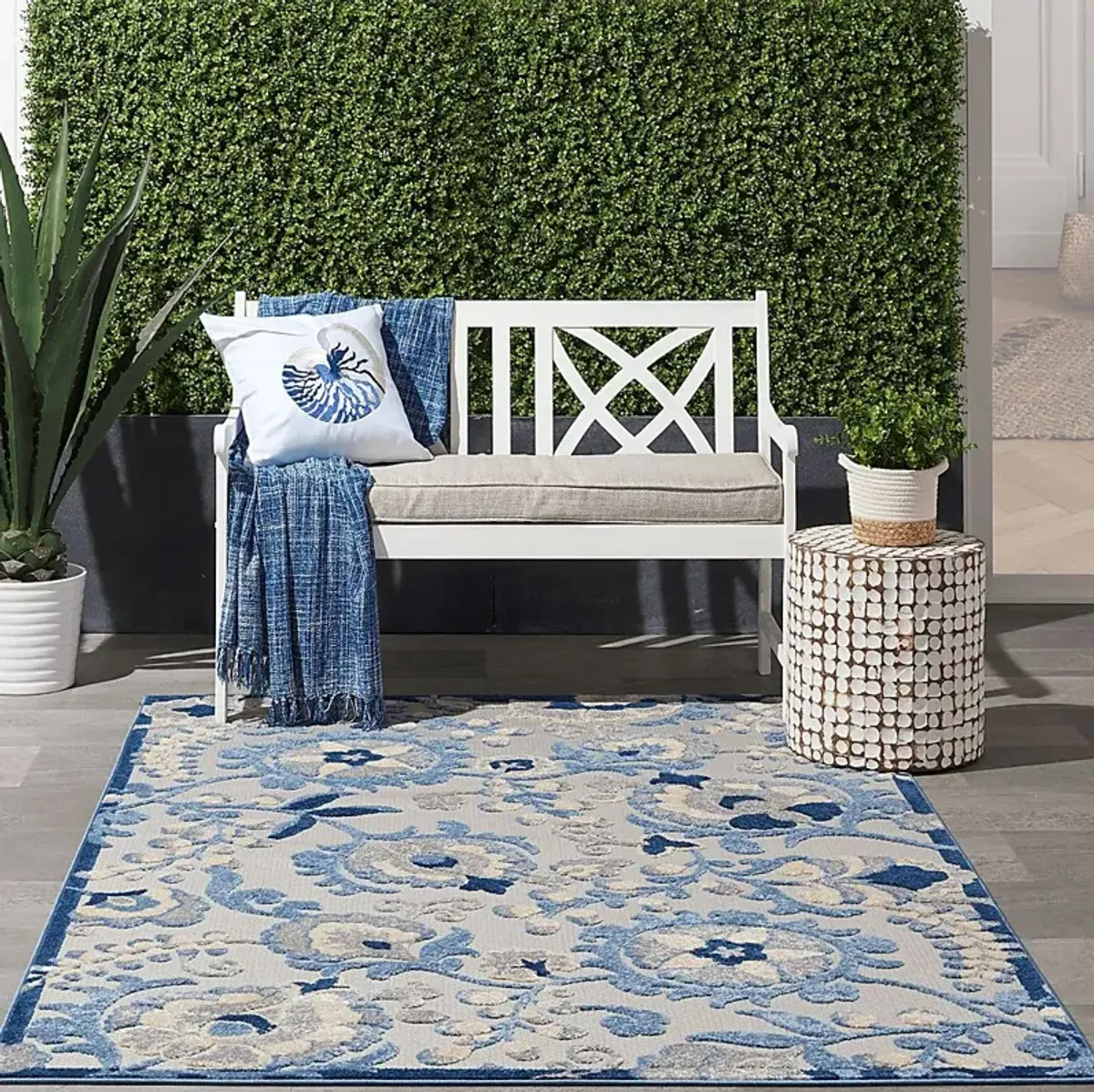 Jordonia Blue/Gray 5'3 x 7'5 Indoor/Outdoor Rug