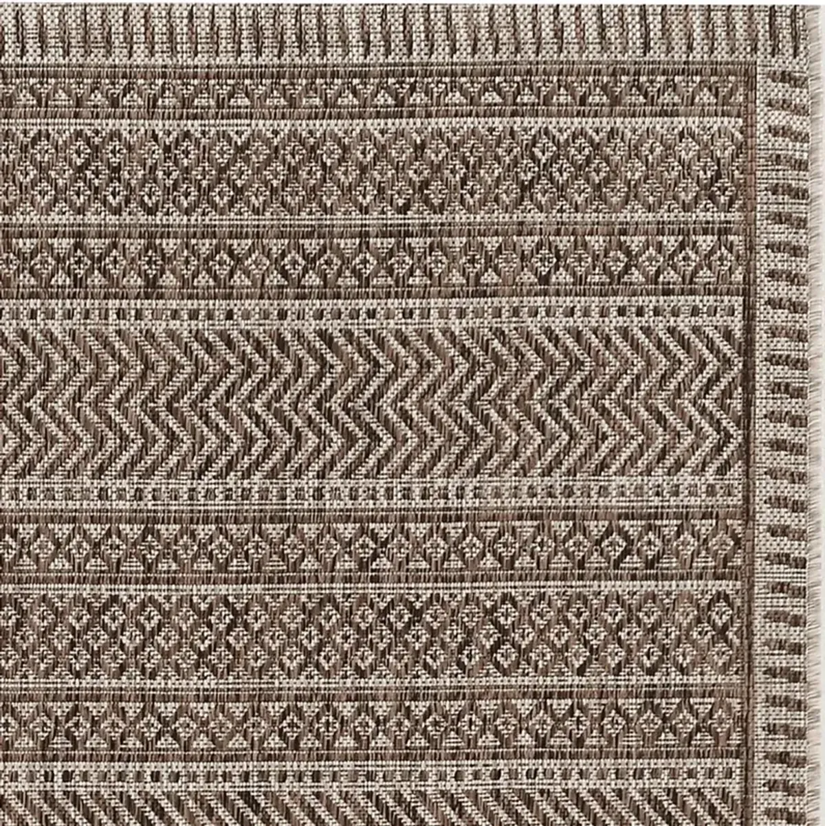 Exsomin Brown 5'3 x 7'7 Indoor/Outdoor Rug