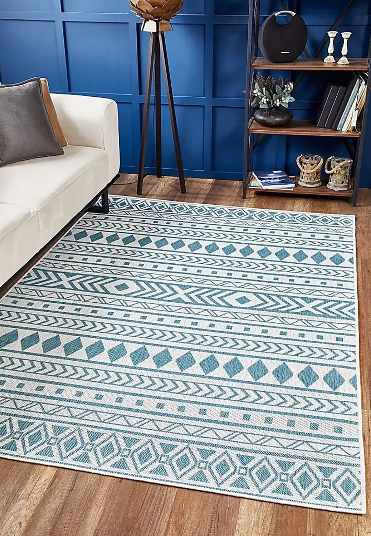 Halinora Ivory/Aqua 5'3 x 7'7 Indoor/Outdoor Rug