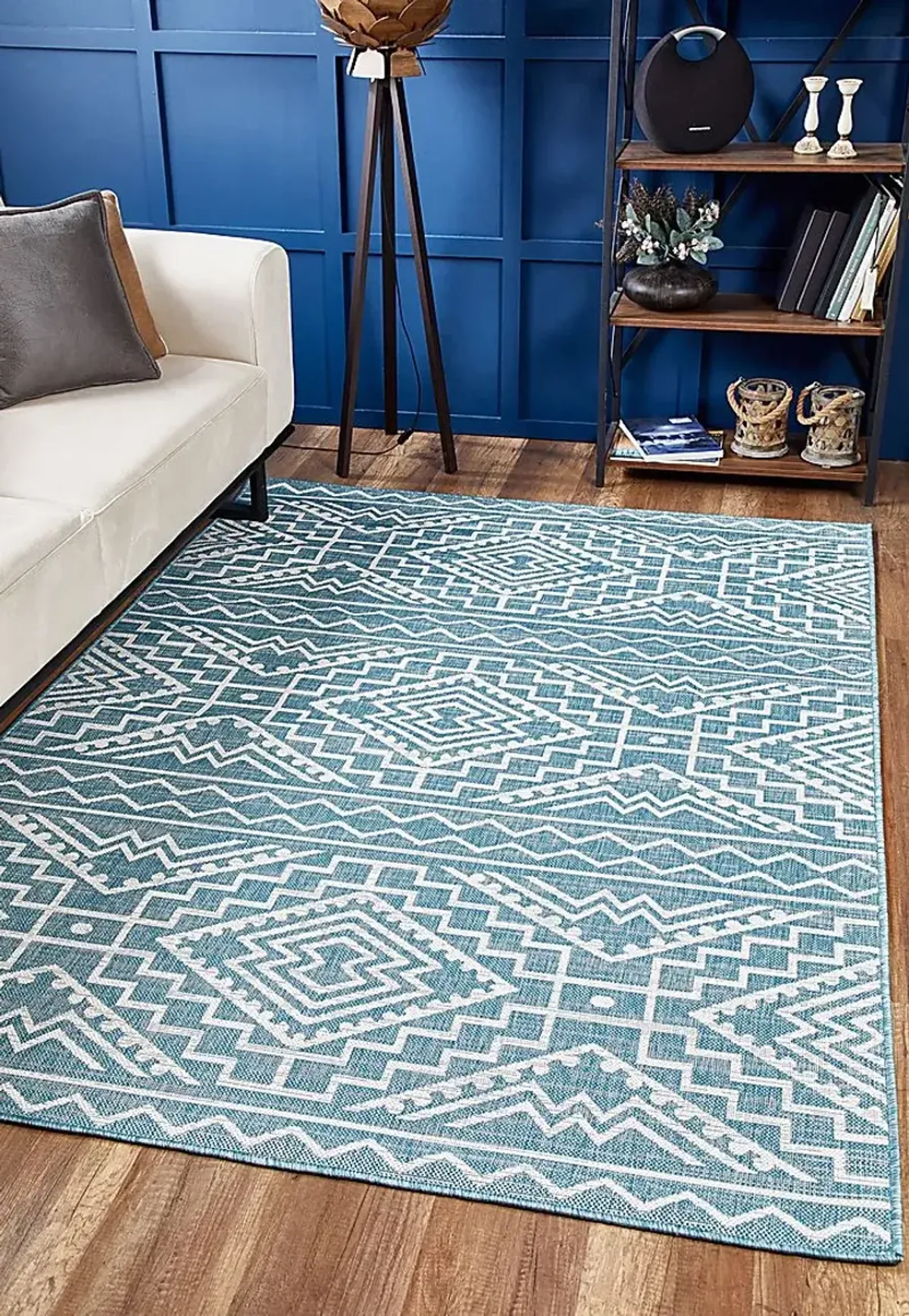 Emspool Aqua 5'3 x 7'7 Indoor/Outdoor Rug