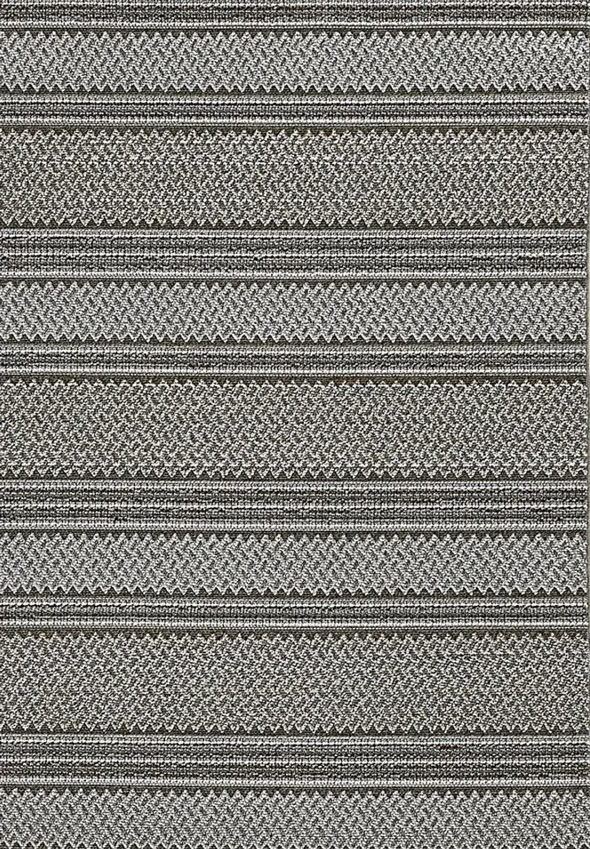 Nunahi Gray 5' x 7'6 Indoor/Outdoor Rug