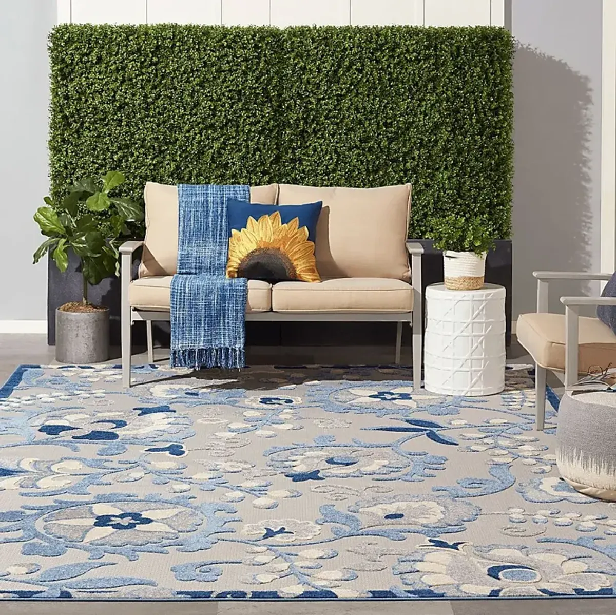 Jordonia Blue/Gray 7'10 x 10'6 Indoor/Outdoor Rug