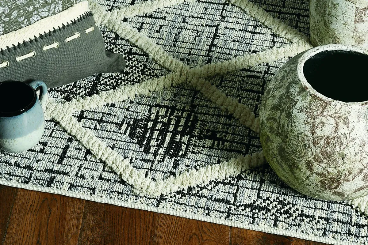 Covenmond Charcoal 7'10 x 10'10 Rug