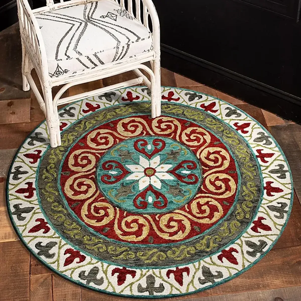 Waltois Ivory/Red 5' Round Rug