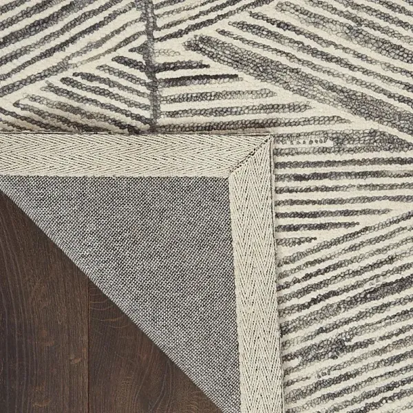 Aryla White 5'3" x 7'3" Rug