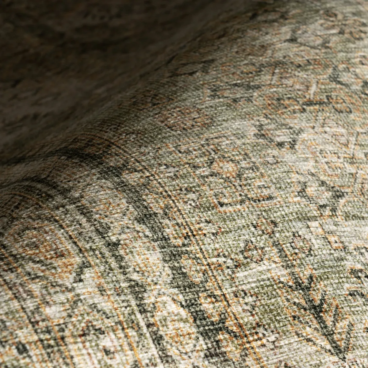 Hanesey Meallion Traditional Washable Rug