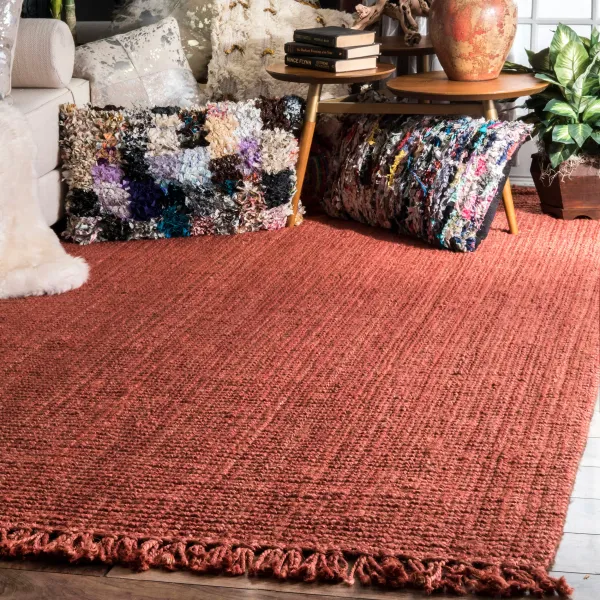 Chunky Jute Tasseled Rug