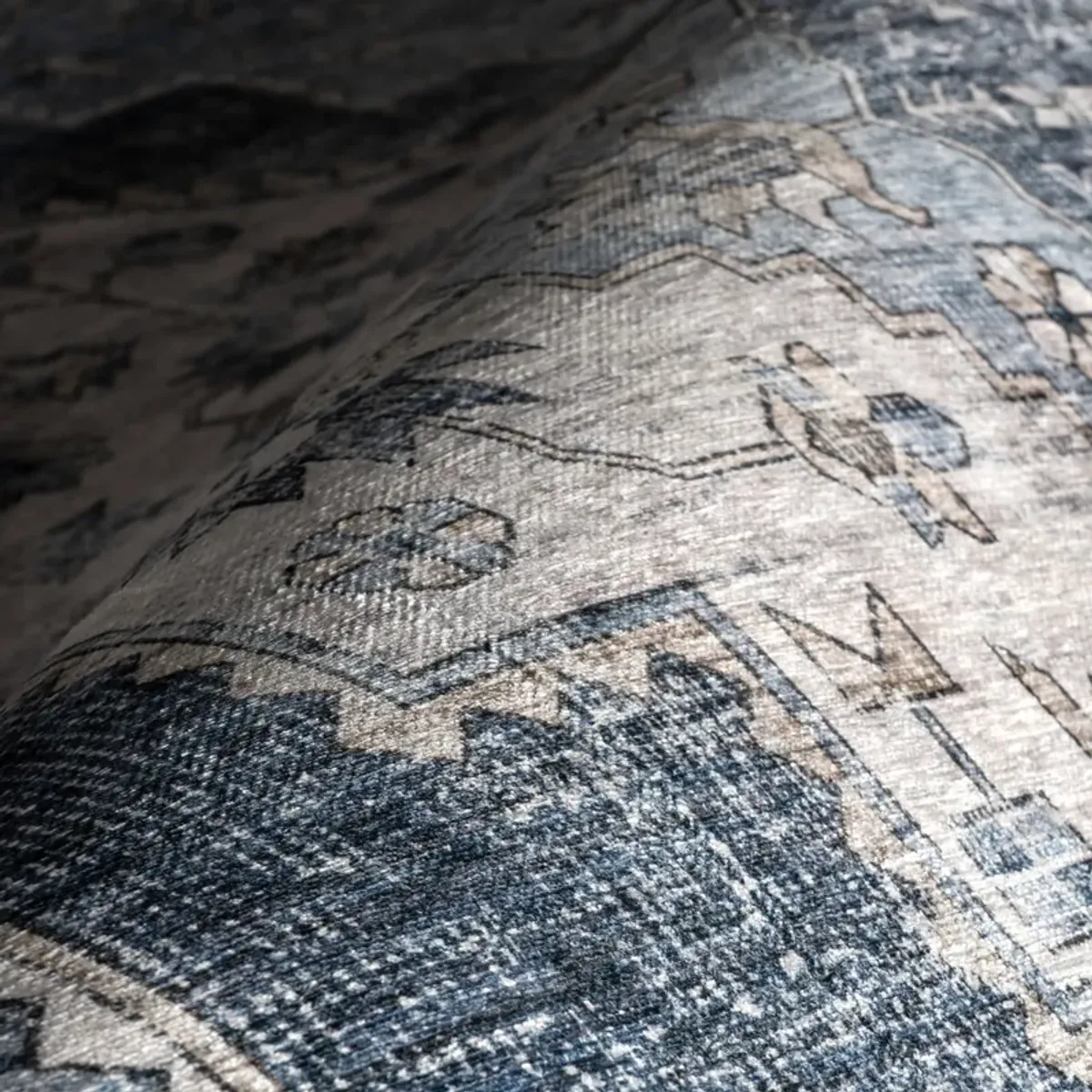 Maria Oasis Medallion Spill Proof Washable Rug