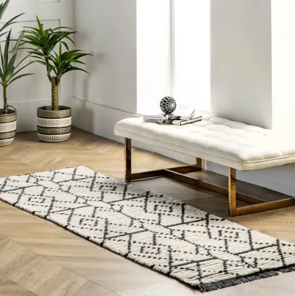 Modern Tracery Tasseled Rug