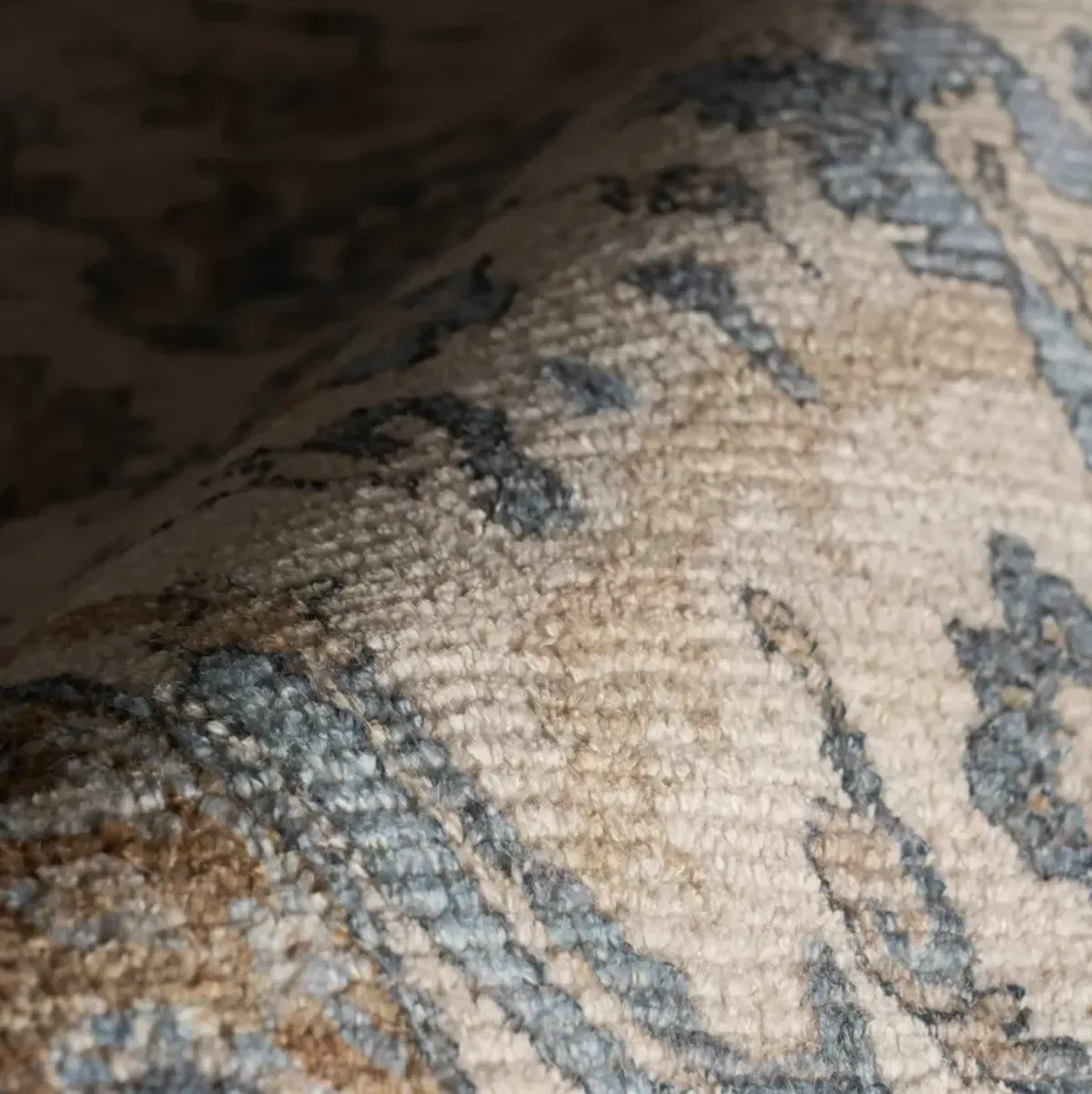 Tavi Hand Loomed Wool Rug