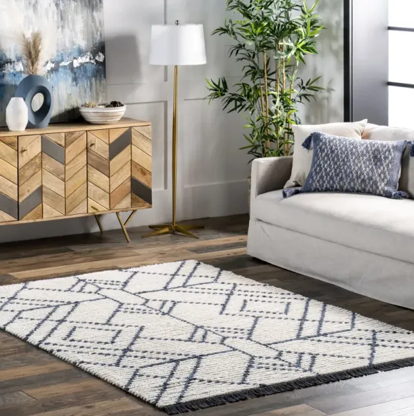 Modern Tracery Tasseled Rug