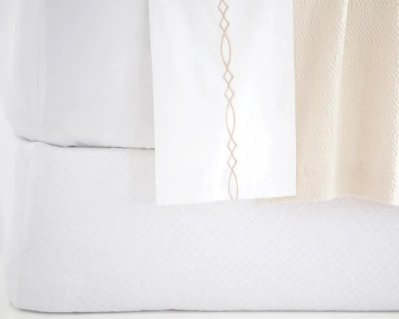 Petite Trellis Matelasse box spring cover