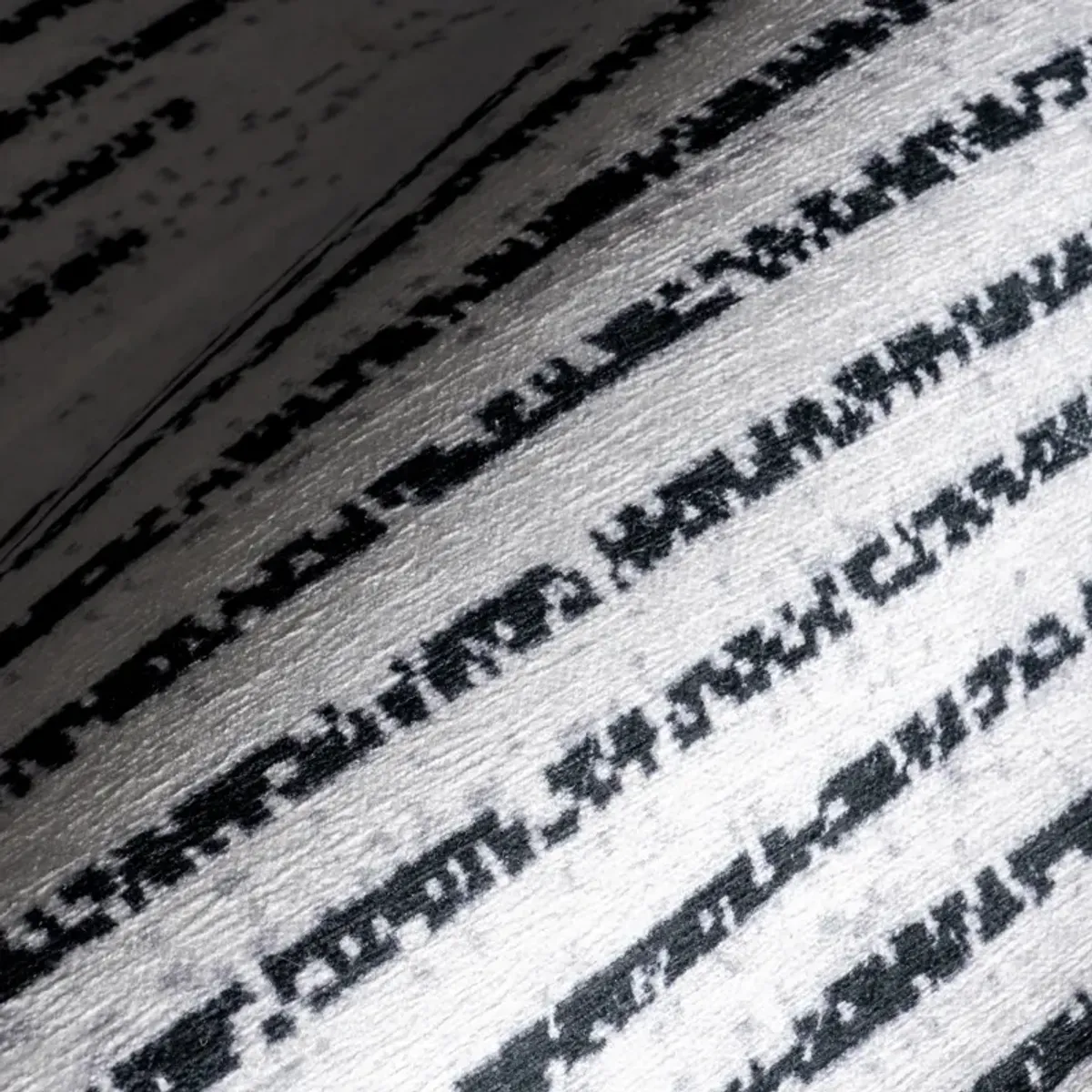 Diamond Pinstripes Spill Proof Washable Rug