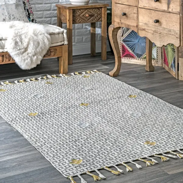 Clover Trellis With Tassels Rug