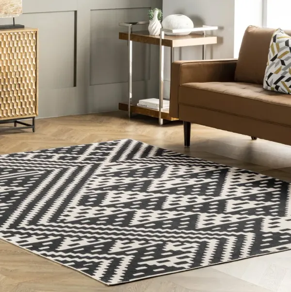 Alexis Trellis Washable Rug