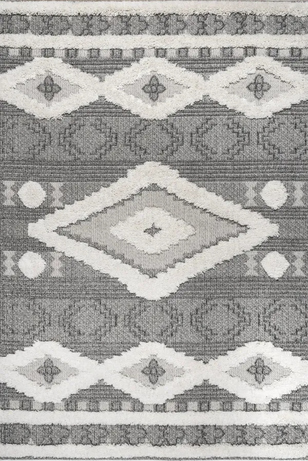 Louise Raised Diamond Rug