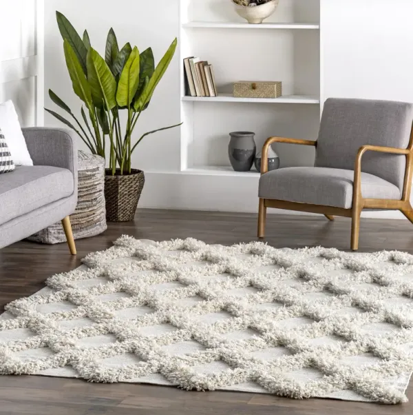 Shaggy Diamond Trellis Rug
