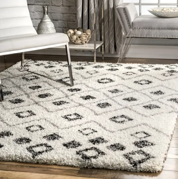 Expo Shag Diamond Rug