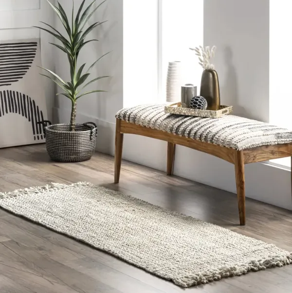 Chunky Jute Tasseled Rug