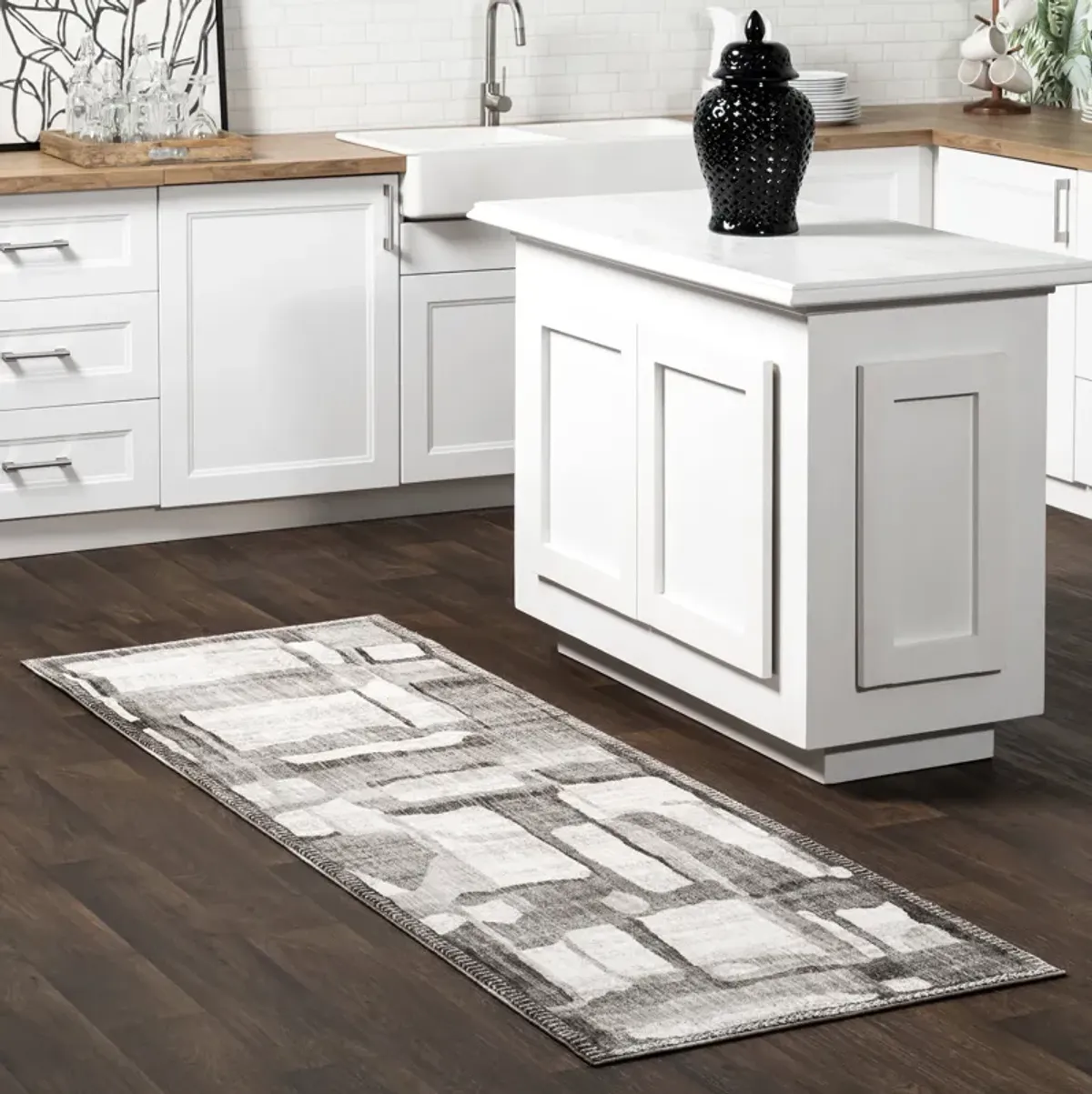 Iyanna Abstract Geometric Rug