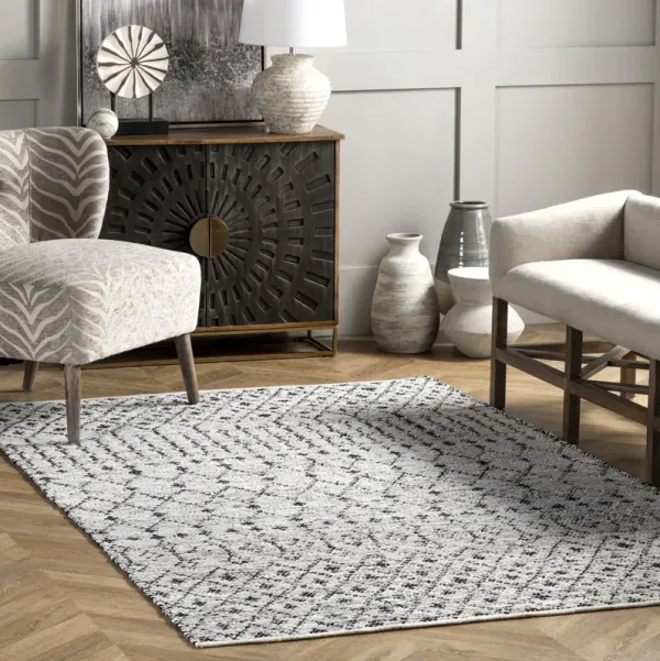 Colby Modern Trellis Rug