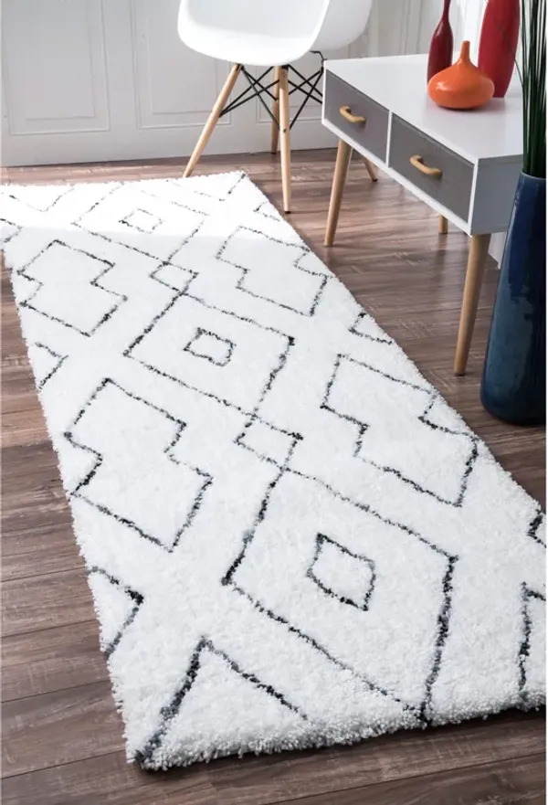 Double Diamond Lattice Shag Rug