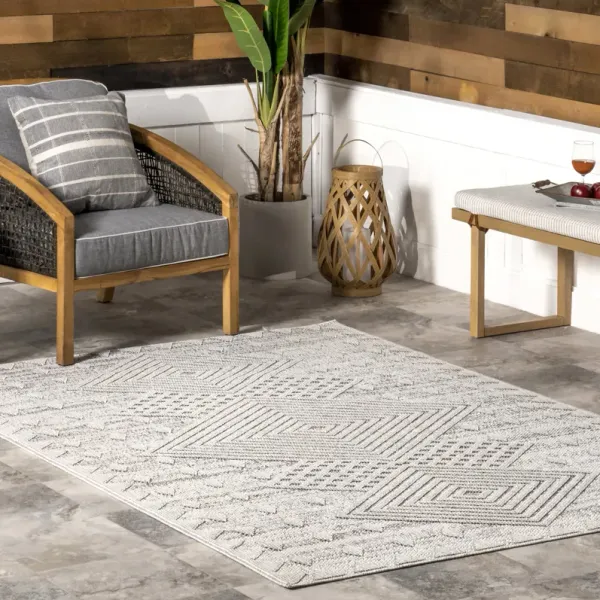 Lillia Indoor/Outdoor Geometric Rug